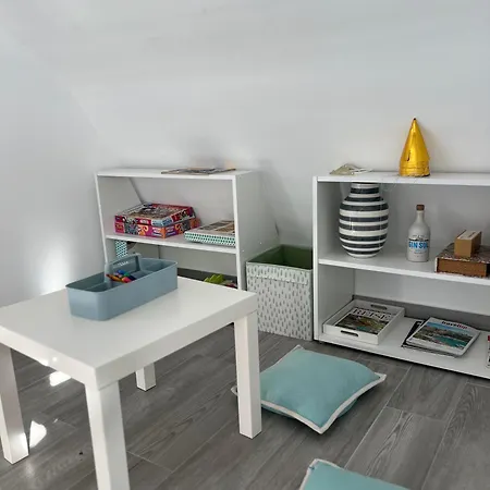 Yey Baleal Феррел